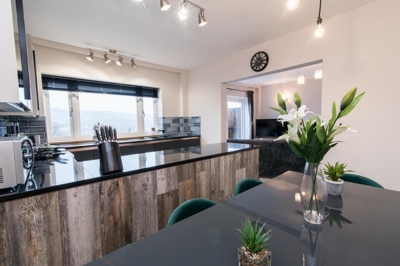 매틀록 Immaculate 3 Bed House - Stunning Balcony Views 아파트 외부 사진