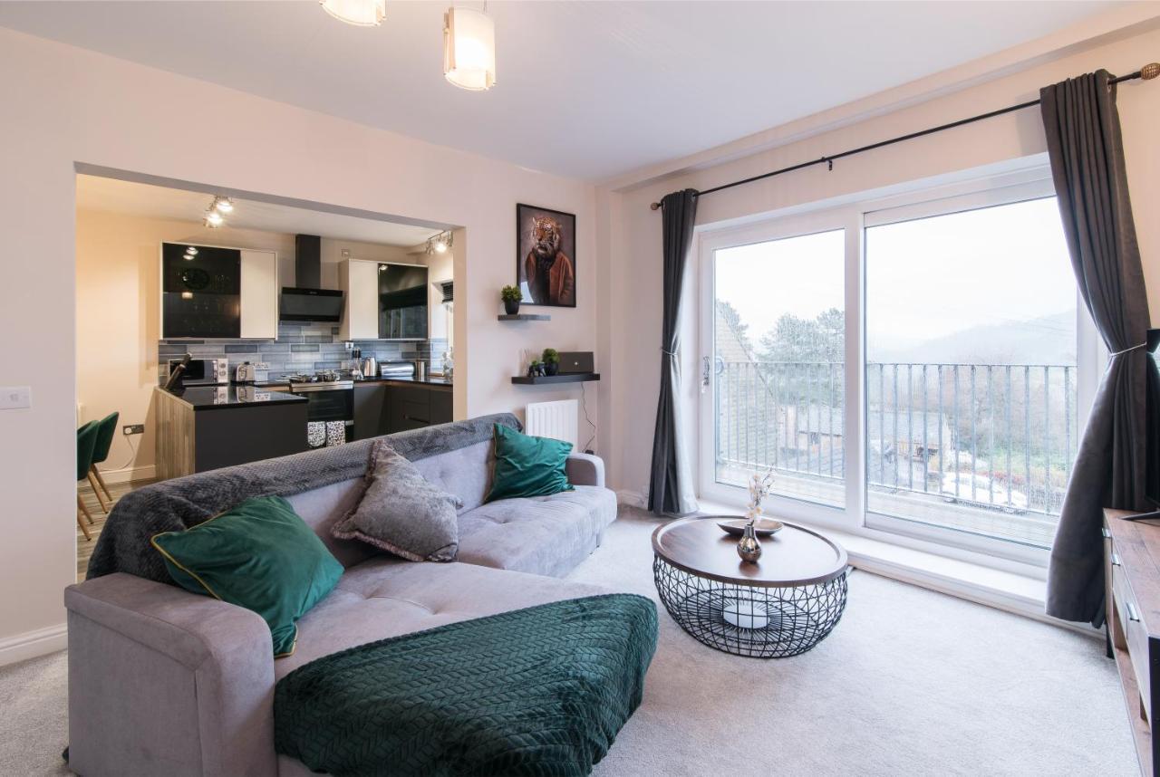 매틀록 Immaculate 3 Bed House - Stunning Balcony Views 아파트 외부 사진